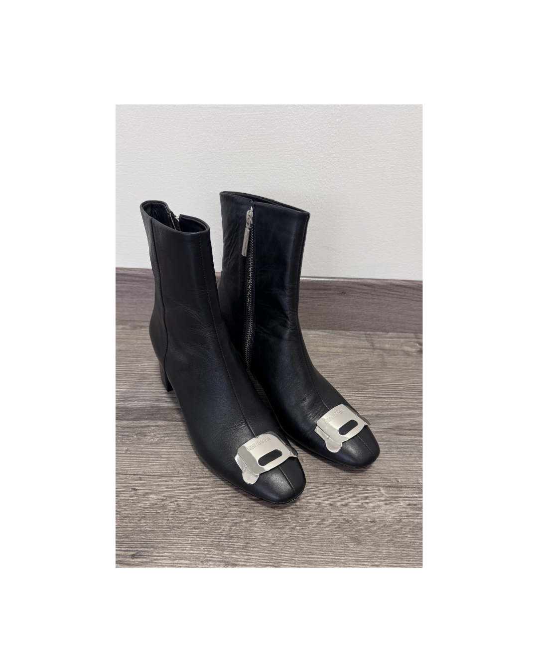 Botines de cuero modelo Tumi - Cornelio Borda