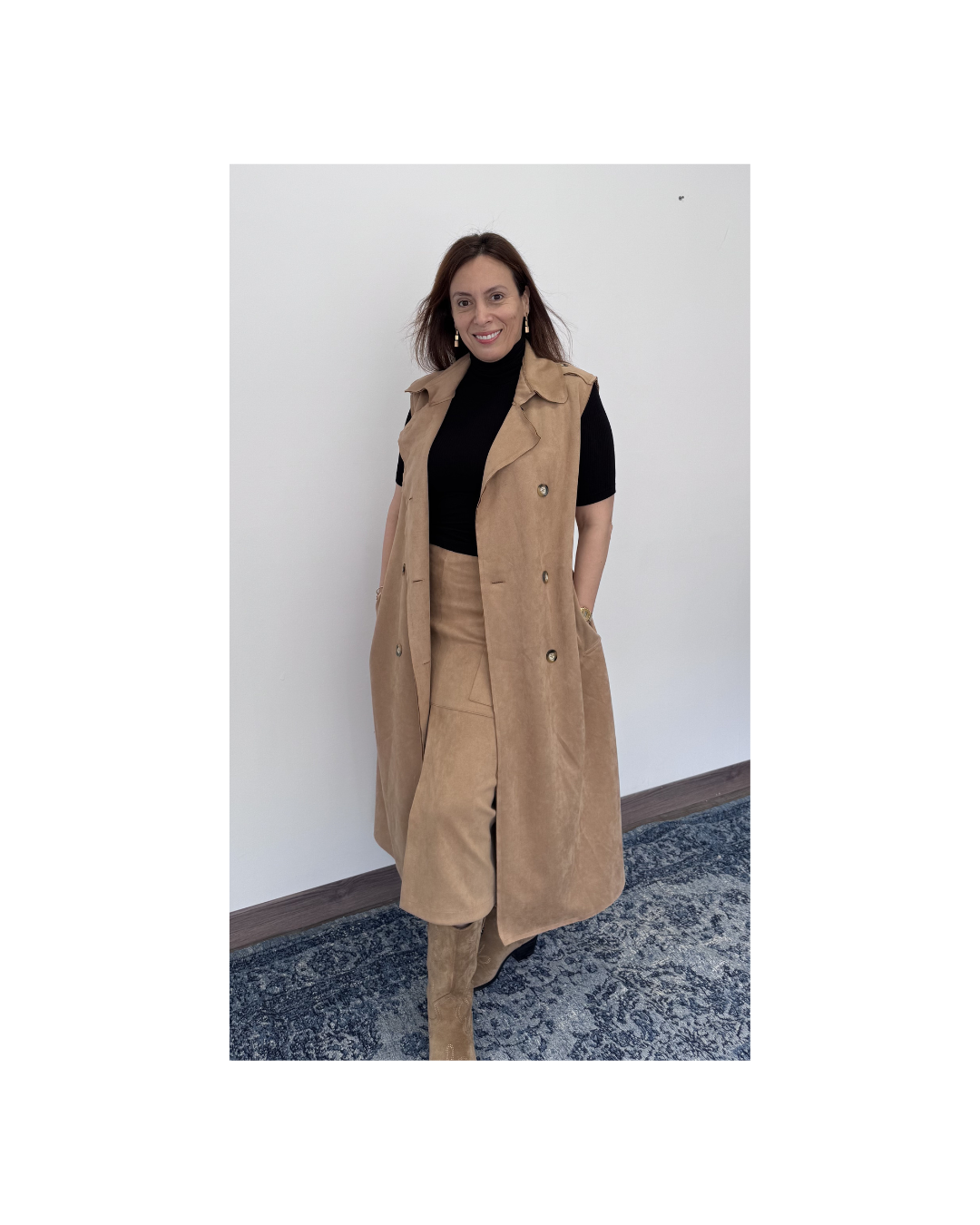 Conjunto chaleco y falda suede beige - Maria Alegria