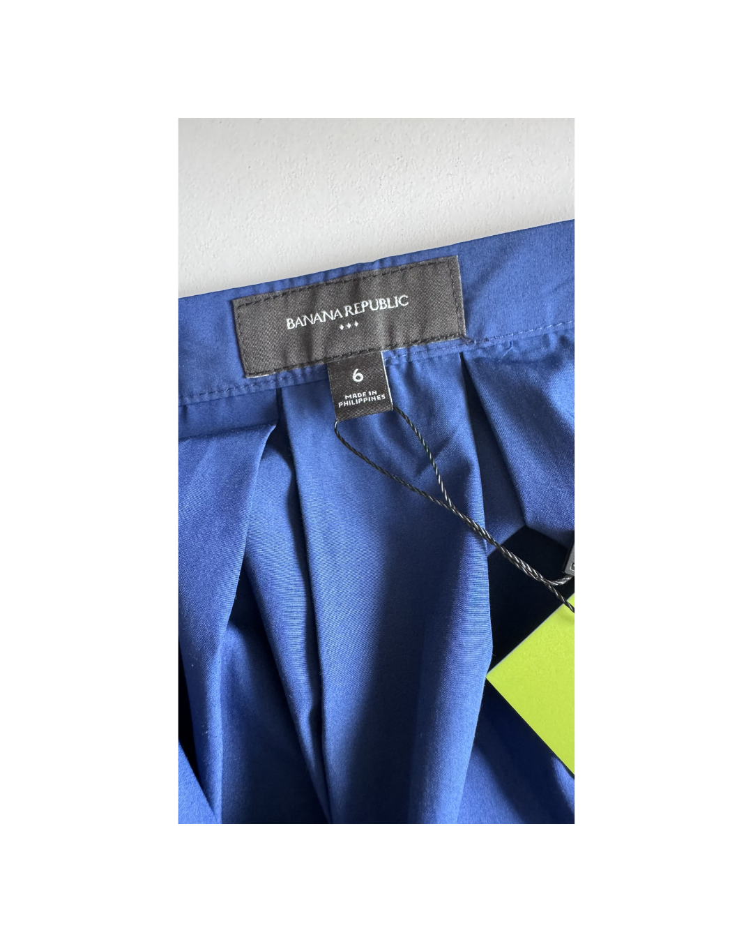 Falda azul en A - Banana Republic
