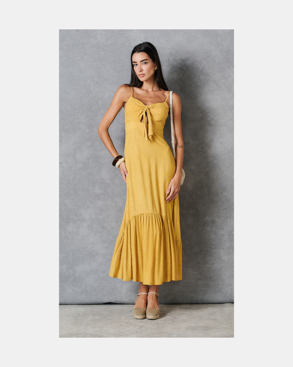 Maxivestido amarillo con tirantes - Ale Morey