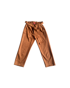 Pantalon con boca angosta camel - Ale Morey