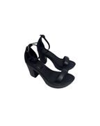 Sandalias negras de cuero de taco alto - Mandina