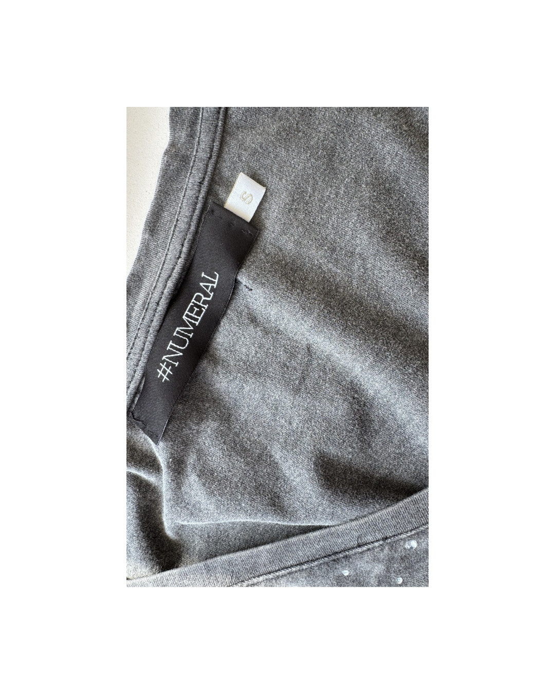 T shirt efecto lavado gris con brillos - Numeral