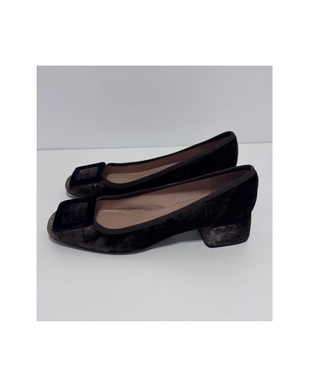 Zapatos terciopelo marron - Elisa Rivera